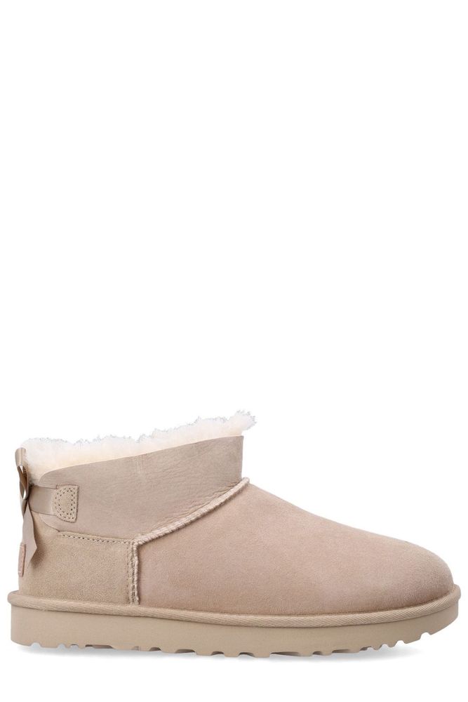 UGG Ultra Mini Bailey Ankle Boots