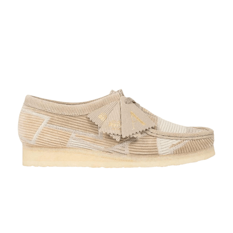 Aleali May x Clarks Wmns Wallabee 'Beige Combi'