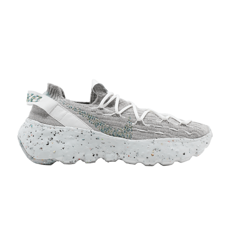 Nike Wmns Space Hippie 04 'Photon Dust Mean Green'