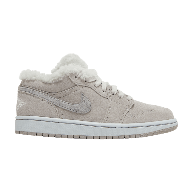 Wmns Air Jordan 1 Low SE 'Sherpa Fleece'