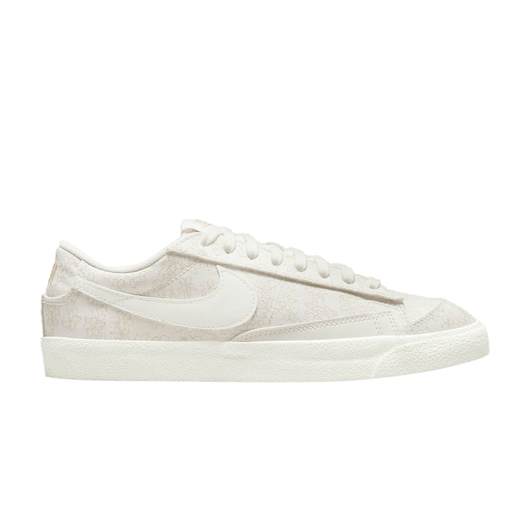 Nike Wmns Blazer Low '77 SE 'Flower Embroidery'