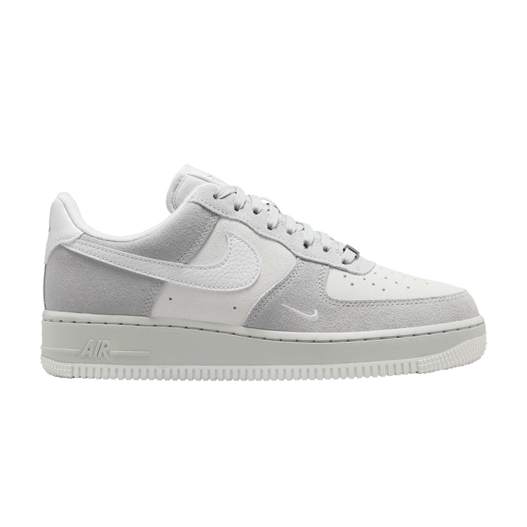 Nike Wmns Air Force 1 '07 'Light Smoke Vast Grey'