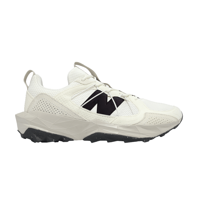 New Balance Tektrel 2E Wide 'Sea Salt Timber Wolf Black'