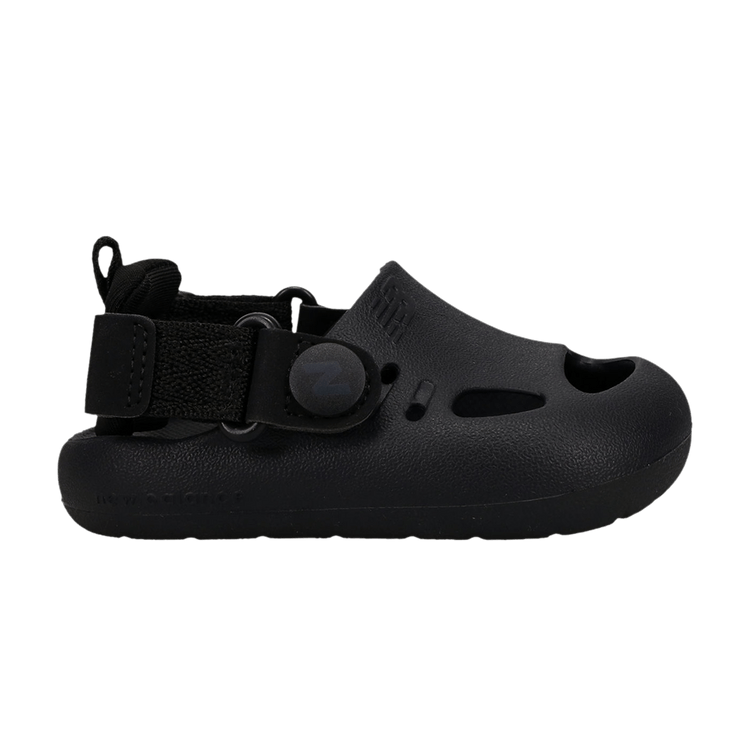 New Balance K8811 Sandal Big Kid 'Black'