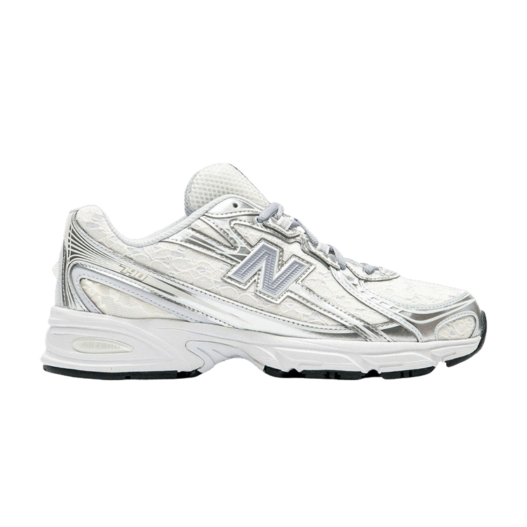 New Balance 740 'Linen Silver Metallic'