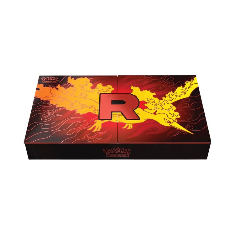 Pokémon Team Rocket’s Moltres ex Ultra-Premium Collection