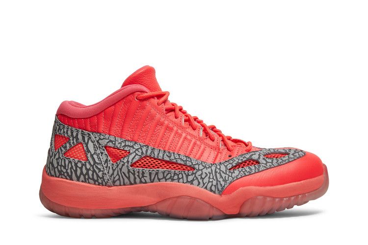Air Jordan 11 Retro Low IE 'Flash Crimson'
