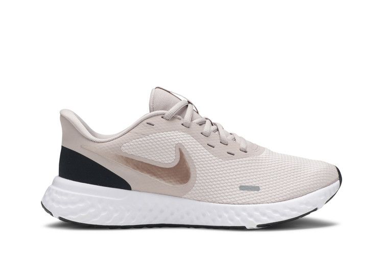 Nike Wmns Revolution 5 'Barely Rose'