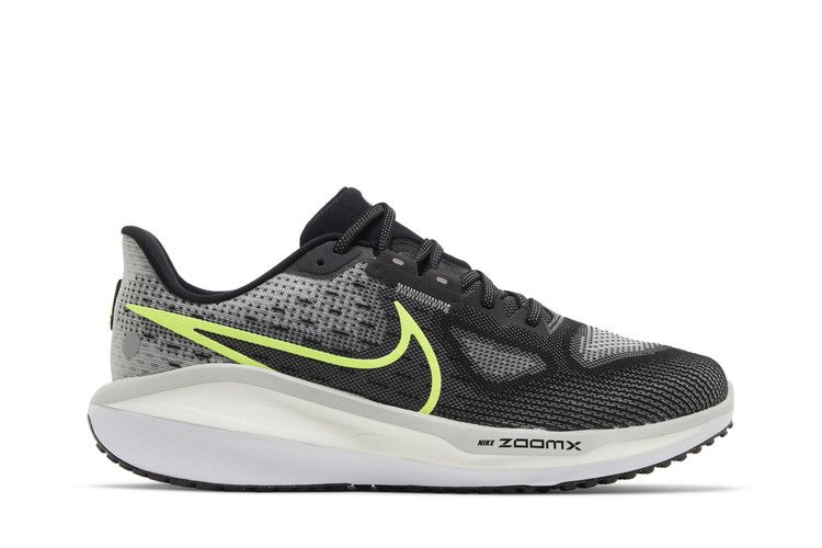 Nike Vomero 17 'Black Volt'