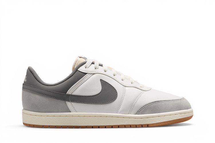 Air Jordan Skyline Low LE 'Summit White Light Smoke Grey'