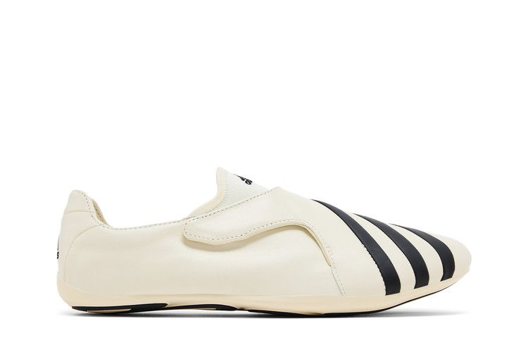 Pharrell x adidas Vario Flat Earther 'Core White'