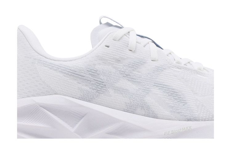 ASICS Wmns Novablast 5 'White Piedmont Grey'