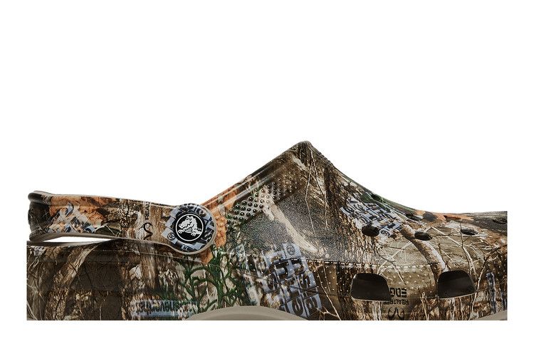 thisisneverthat x Realtree x Crocs Classic Clog 'Edge Camo - Walnut'