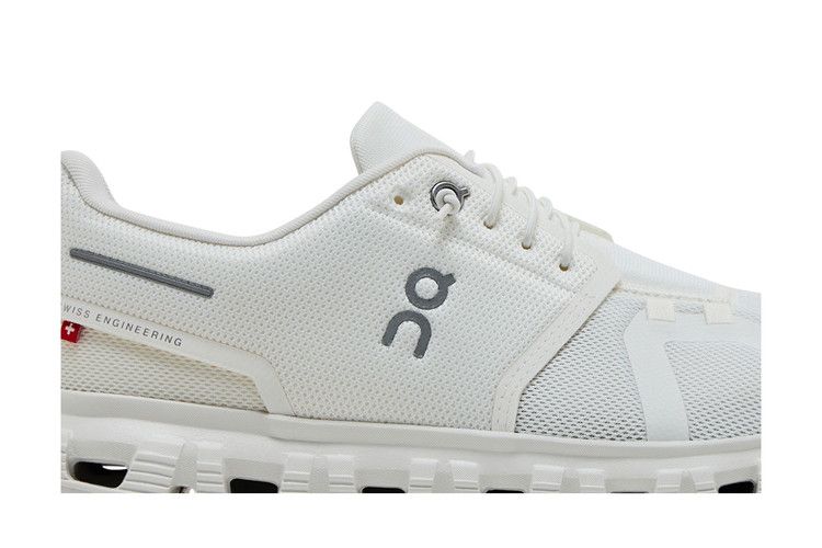 ON Cloud 6 'Triple White'