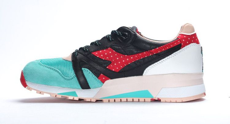 LimitEDitions x Diadora N9000 'Castellers'