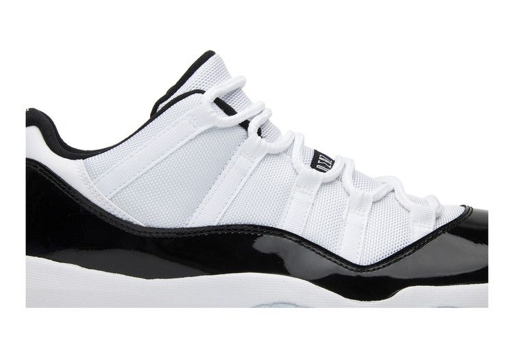 Air Jordan 11 Retro Low 'Concord'