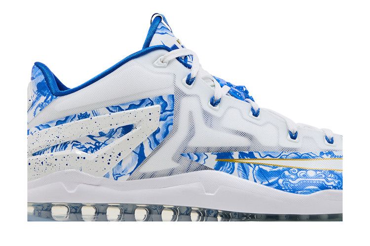Nike Max LeBron 11 Low Ch Pack 'China'