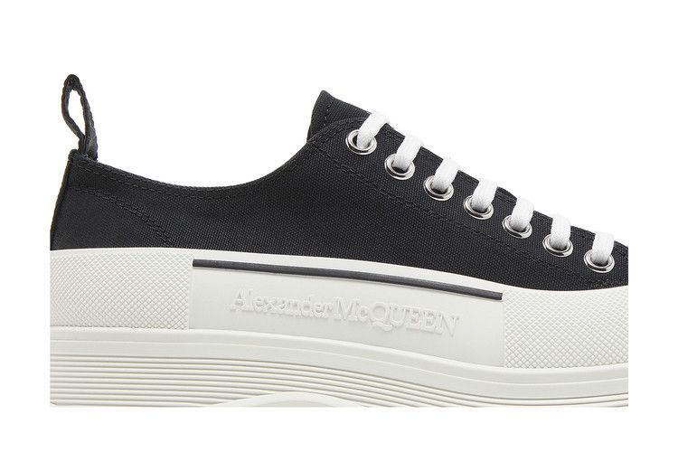 Alexander McQueen Tread Slick Lace Up 'Black White'