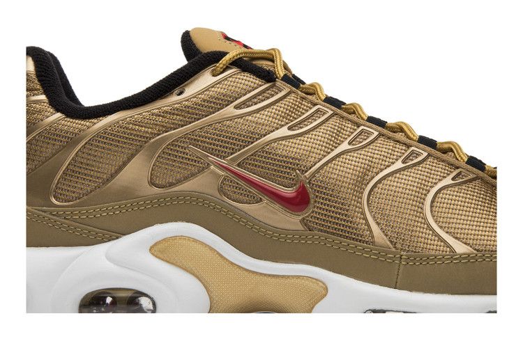 Nike Air Max Plus QS 'Metallic Gold'