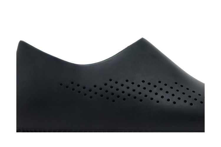 YZY AQ-01 'Black'