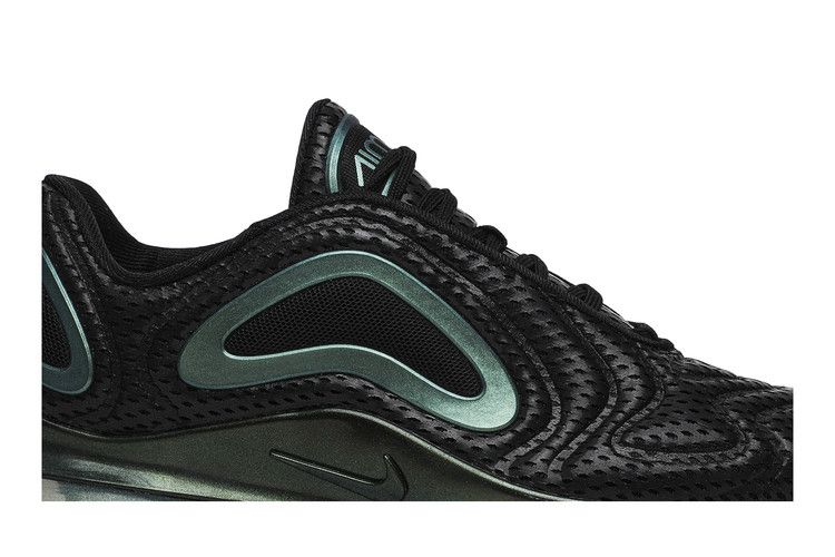 Nike Wmns Air Max 720 'Throwback Future'