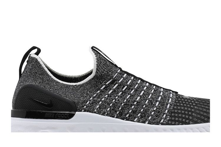 Nike Wmns React Phantom Run Flyknit 2 'Oreo'