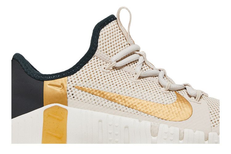 Nike Wmns Free Metcon 3 'Light Orewood Brown'