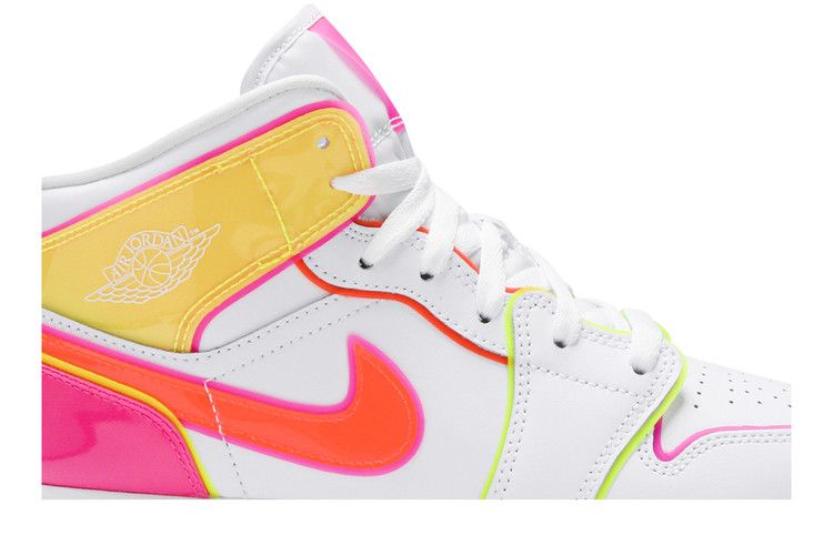 Air Jordan 1 Mid SE GS 'Edge Glow'
