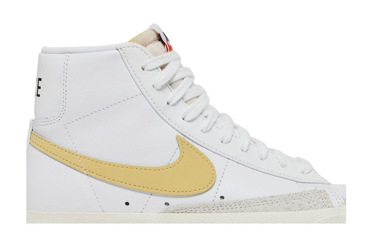 Nike Wmns Blazer '77 Vintage Mid 'Hyper Crimson'