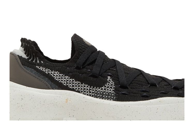 Nike Wmns Space Hippie 04 'Oreo'