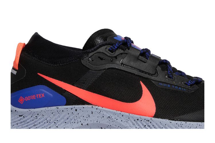 Nike Wmns Pegasus Trail 3 GTX 'Black Flash Crimson'