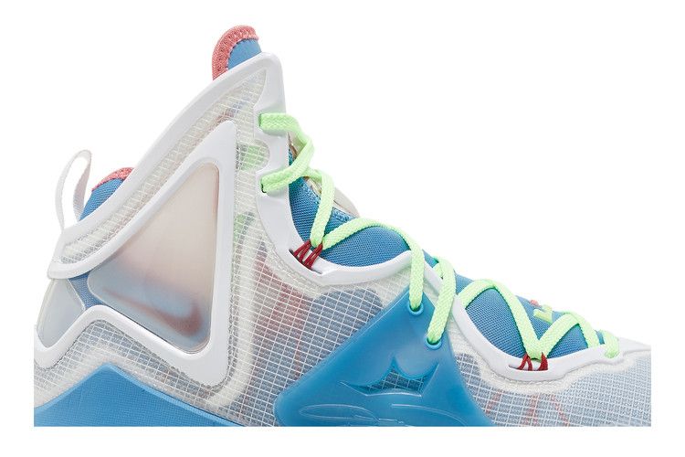 Nike LeBron 19 'Tropical'