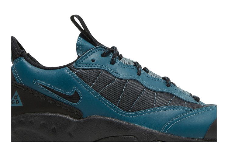Nike ACG Air Mada 'Ash Green'