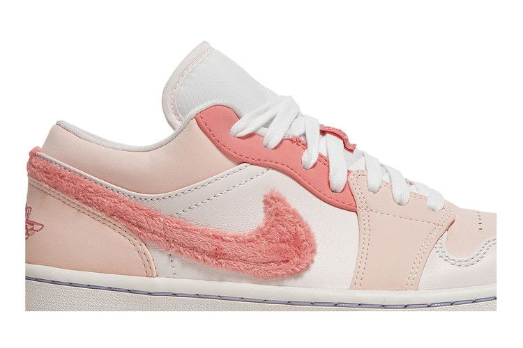 Wmns Air Jordan 1 Low SE 'Mighty Swooshers'
