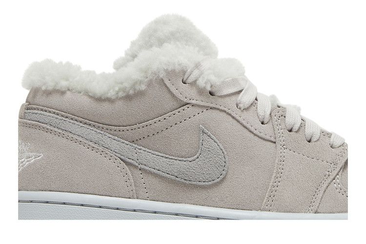 Wmns Air Jordan 1 Low SE 'Sherpa Fleece'