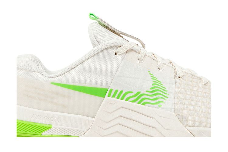 Nike Metcon 8 'Phantom Green Strike'