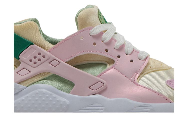 Nike Air Huarache Run SE GS 'Strawberry Shortcake'