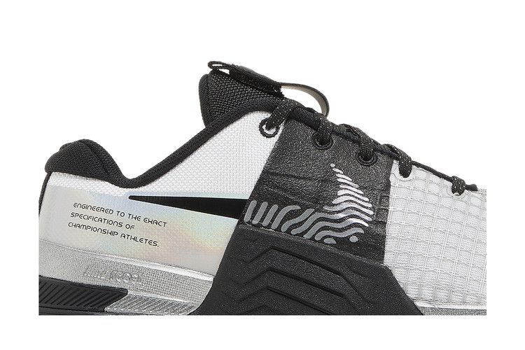 Nike Wmns Metcon 8 Premium 'White Black Iridescent'