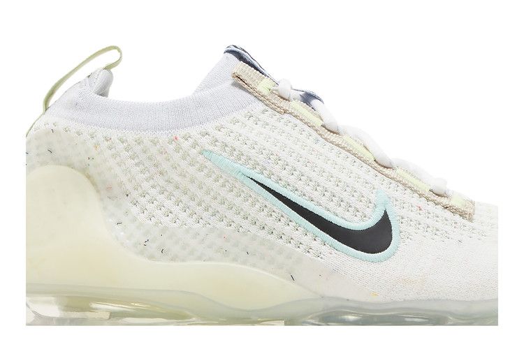 Nike Air VaporMax 2021 Flyknit GS 'Mismatched Swoosh - White'