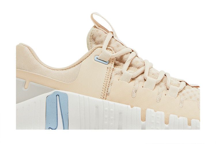 Nike Wmns Free Metcon 5 'Sanddrift'