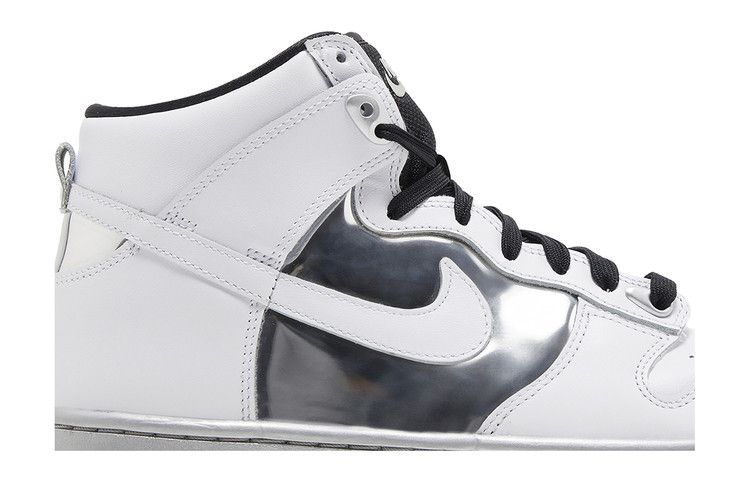 Nike Wmns Dunk High 'Chrome'