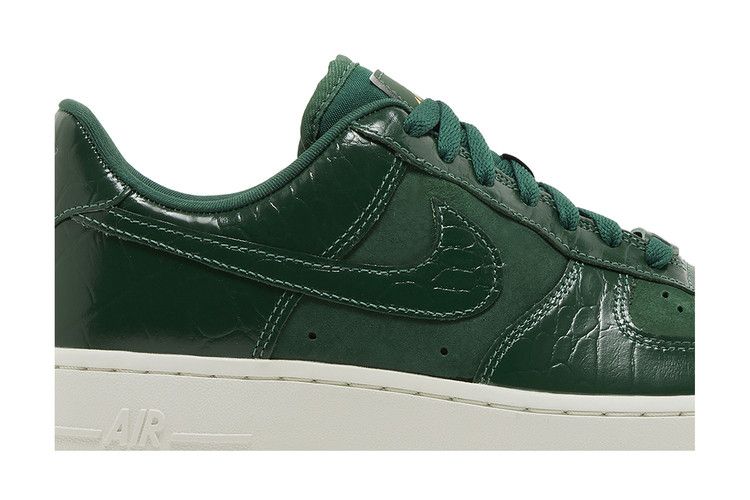 Nike Wmns Air Force 1 '07 LX 'Gorge Green Croc'