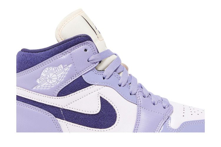 Wmns Air Jordan 1 Mid SE 'Sky J Purple'