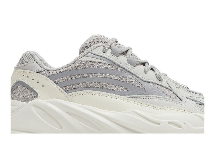 adidas Yeezy Boost 700 V2 'Static' 2023