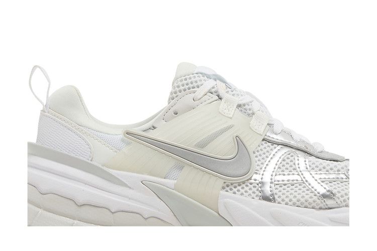 Nike Wmns V2K Run 'Metallic Silver'