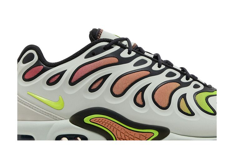 Nike Air Max Plus Drift 'Light Silver Volt'
