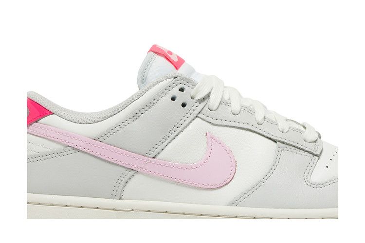 Nike Wmns Dunk Low '520 Pack - Pink Foam'