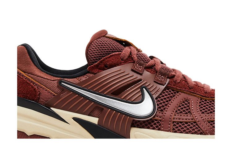 Nike Wmns V2K Run 'Dark Pony'