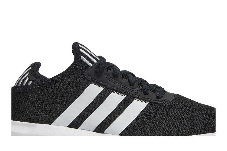 Adidas Wmns Swift Run X 'Black White'