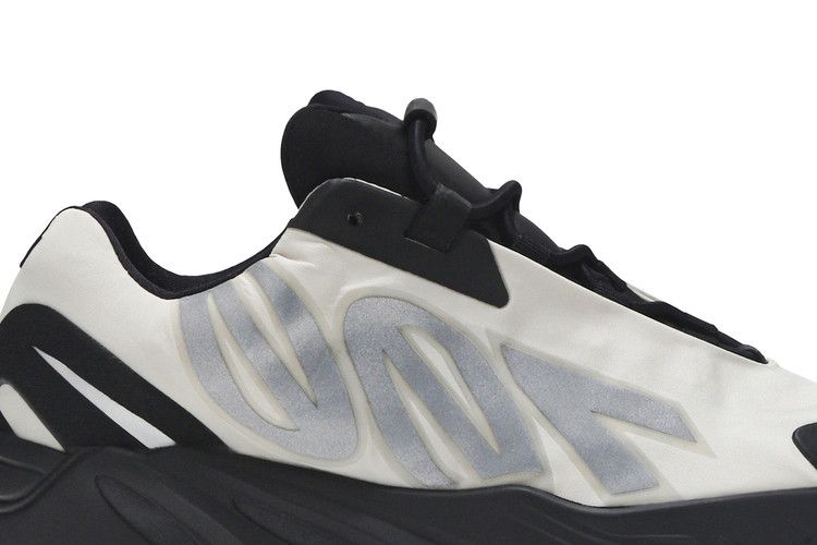 Adidas Yeezy Boost 700 MNVN Kids 'Bone'